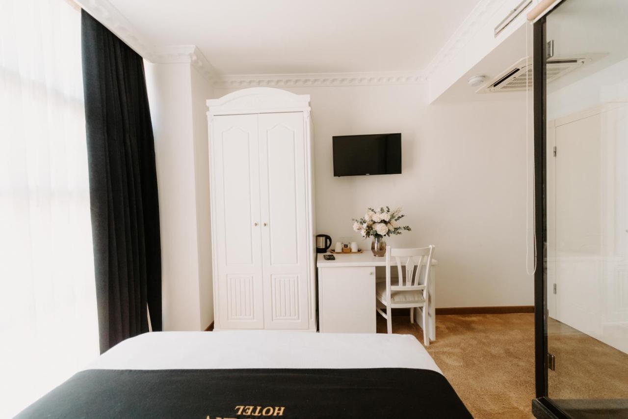 Golden Hotel Prisztina Zewnętrze zdjęcie